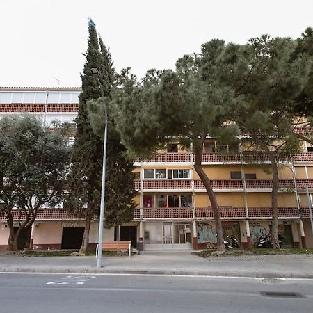 Habitaciones Bonitas Y Comodas L'Hospitalet de Llobregat Exterior foto